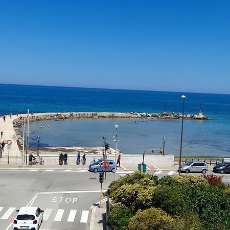 ホテル La Chicca Del Mare バーリ エクステリア 写真