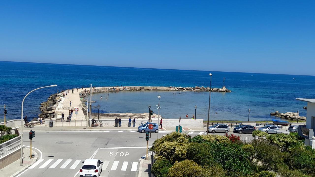 ホテル La Chicca Del Mare バーリ エクステリア 写真